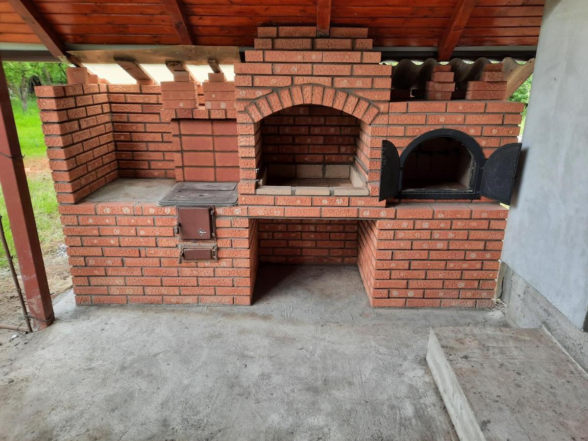 Casuta Bunicilor Villa Pucioasa Exteriör bild