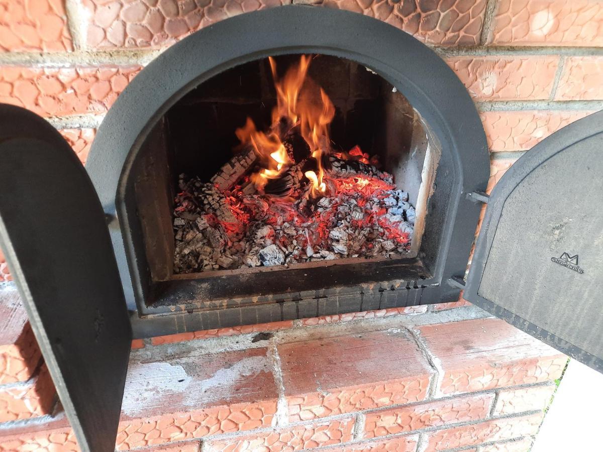Casuta Bunicilor Villa Pucioasa Exteriör bild