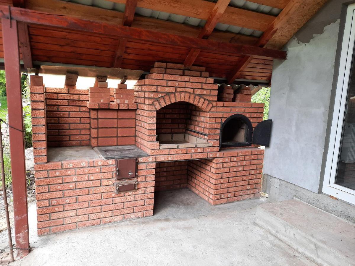 Casuta Bunicilor Villa Pucioasa Exteriör bild